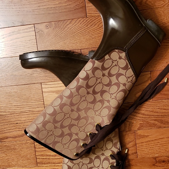 COACH trustee signature rainboots size 7 - Picture 7 of 8